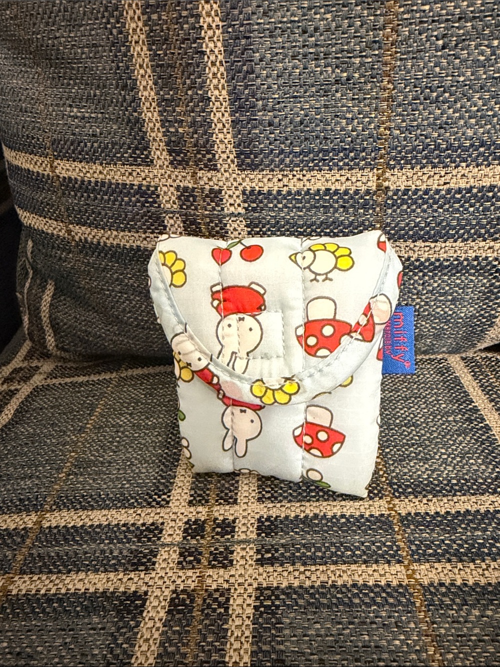 Baggu MIFFY Puffy Earbuds Case (Miffy)